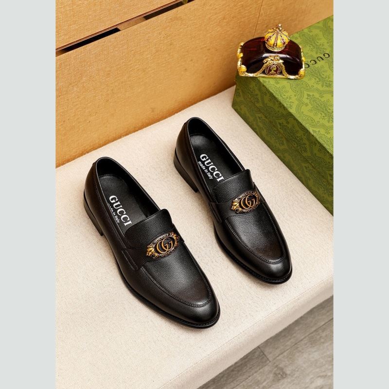 G*u*i leather shoes